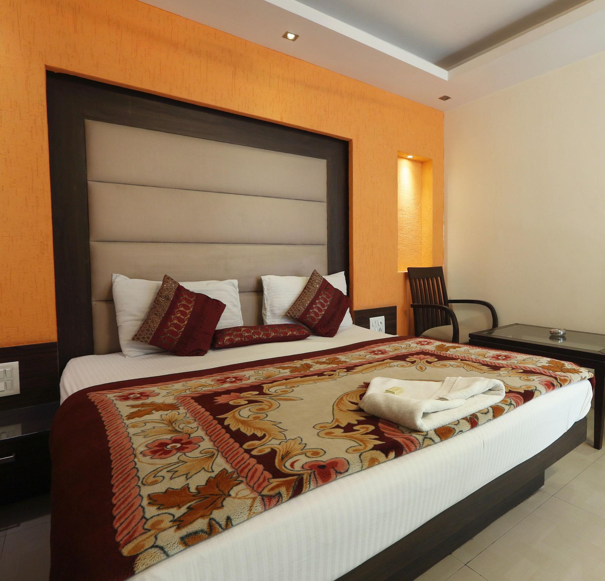 Hotel Shri Vinayak At New Delhi Railway Station-By Rcg Hotels Exterior photo