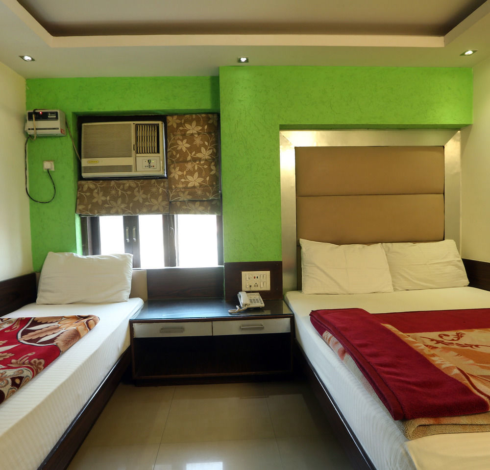 Hotel Shri Vinayak At New Delhi Railway Station-By Rcg Hotels Exterior photo